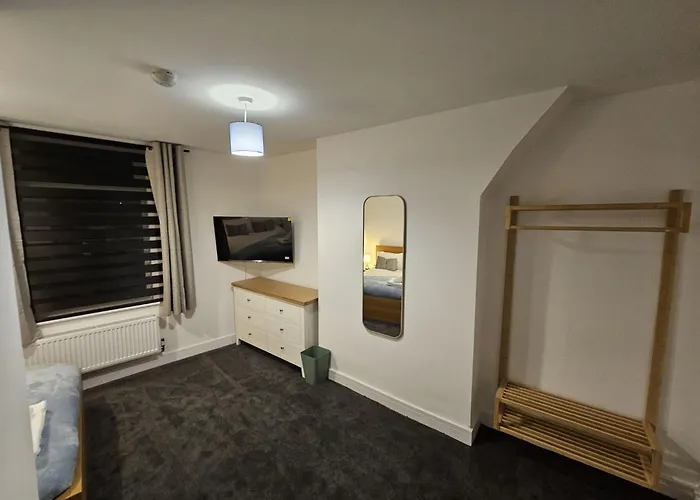 30 Telford St By Prestige Sa * 배로우인퍼니스